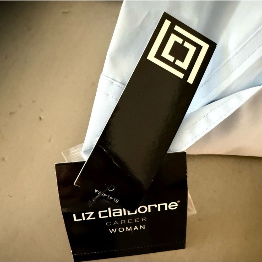 NWT Liz Claiborne Career Wrinkle-Free Poplin Button-Down Shirt 1X Placid Blue - Picture 8 of 8